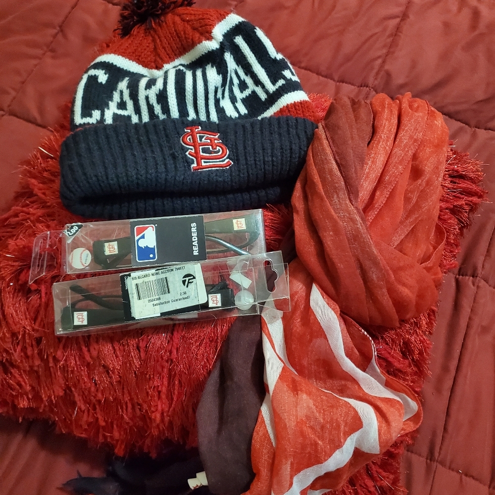 Cardinals beanie with scarf & reading glasses